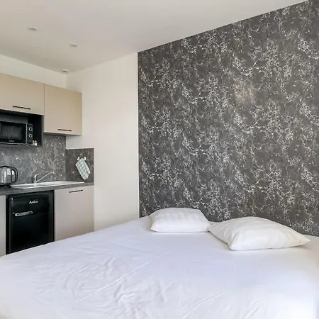 Le Munich - Les Appartements De L'Olivier Loyettes Exterior photo