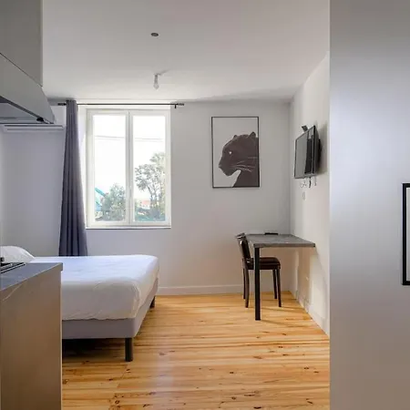 Le Munich - Les Appartements De L'Olivier Loyettes Exterior photo
